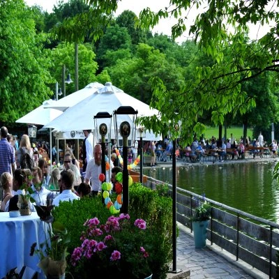 Michaeligarten München als Hochzeitslocation im Ostpark