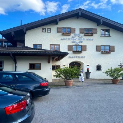 Aschbacher Hof in Feldkirchen als Hochzeitslocation mit Panoramablick