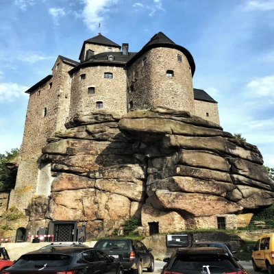 Burg Falkenberg als historische Hochzeitslocation mit moderner Architektur