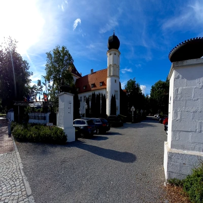 Schlosshotel Neufahrn als historische Hochzeitslocation in Niederbayern